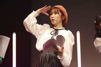 弥生ひな役の内田彩。