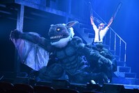 「『チェンソーマン』ザ・ステージ」より。