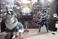 ハピネットのブースに登場したヨハネのパネルとライラプス。