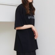 「ZERO STAR『名探偵コナン』Tシャツ ブラック / 安室透・バーボン」の着用例。