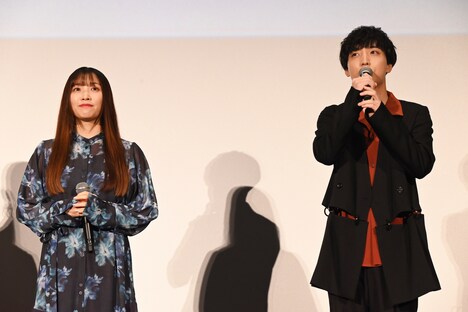 左から、市ノ瀬加那、小林千晃。