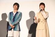 左から、岡本信彦、種崎敦美。