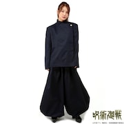 「『呪術廻戦』東京都立呪術高等専門学校 制服（上着）五条悟・夏油傑ver.」、「『呪術廻戦』東京都立呪術高等専門学校 制服（ズボン）夏油傑ver.」の着用例。