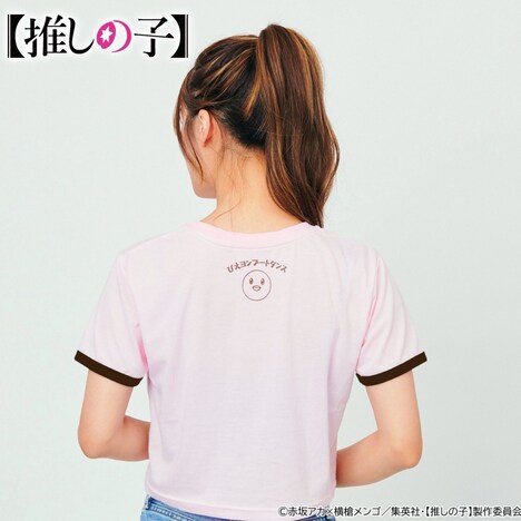 「ぴえヨンブートダンス Tシャツ」ルビーモデル。