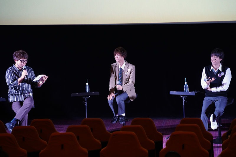 TVアニメ「川越ボーイズ・シング」先行上映会の様子。左から興津和幸、鵜澤正太郎、土田玲央。