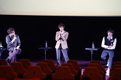 左から興津和幸、鵜澤正太郎、土田玲央。