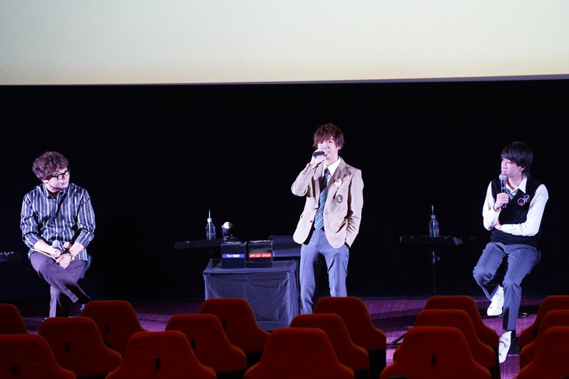 ヤンキーを演じる鵜澤正太郎（中央）。