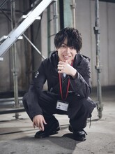 沖野鉄郎役の千葉翔也による実写ビジュアル。