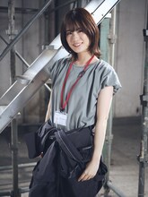 二階堂アル美役の瀬戸麻沙美による実写ビジュアル。