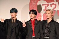 映画「OUT」完成披露上映会の様子。