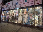 TVアニメ「ラグナクリムゾン」と東京・アトレ秋葉原のコラボキャンペーンの様子。