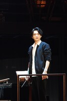 ミュージカル「のだめカンタービレ」公開ゲネプロより。三浦宏規演じる千秋真一。