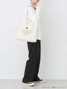 「目玉おやじ トートバッグ」使用イメージ