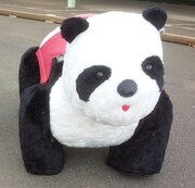 死ね死ね団のパンダカー。