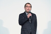 音響監督の長崎行男。