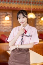 大谷凜香扮する川瀬愛。