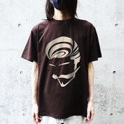「WHITE MUSTACHE Tee [chocolate]」