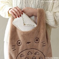 「となりのトトロ」のグッズ。