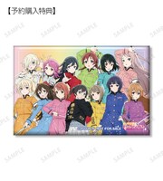 「描き下ろしイラスト 繚乱！ビクトリーロードver. トレーディングスクエア缶バッジ」予約特典のスクエア缶バッジ。