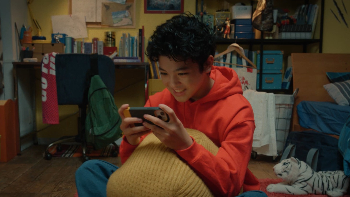 TVCM「#ひとつなぎの150秒」の「バンダイナムコエンターテインメント篇」より。