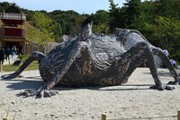 タタリ神をモチーフにしたオブジェ。