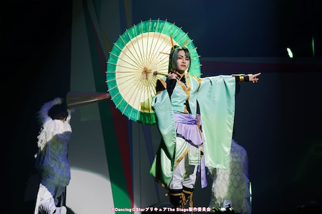 寺坂頼我扮するキュアカグラ。