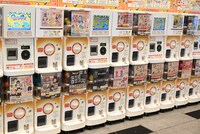 1階にはガシャポンコーナーも。