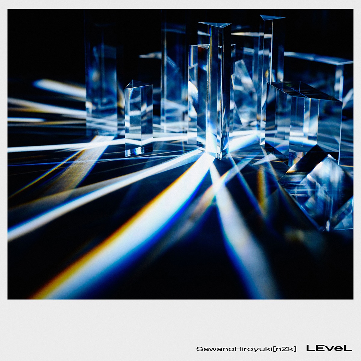 「LEveL」通常盤ジャケット
