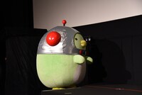 しっかりとした足取りでステージに向かうぺんぎん？。