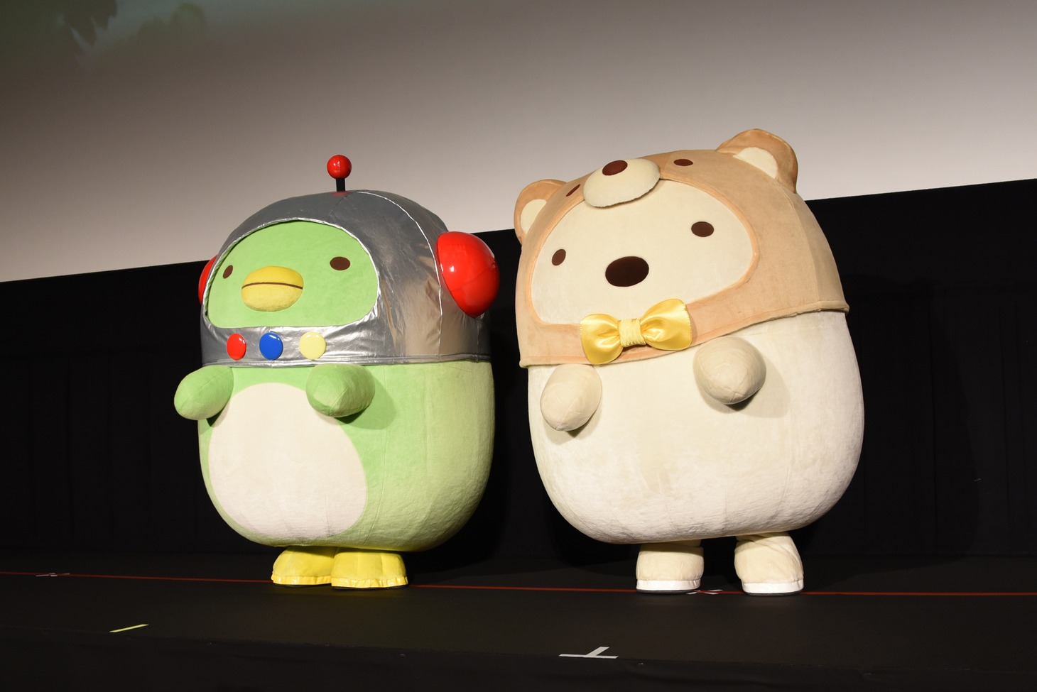 左からぺんぎん？、しろくま。
