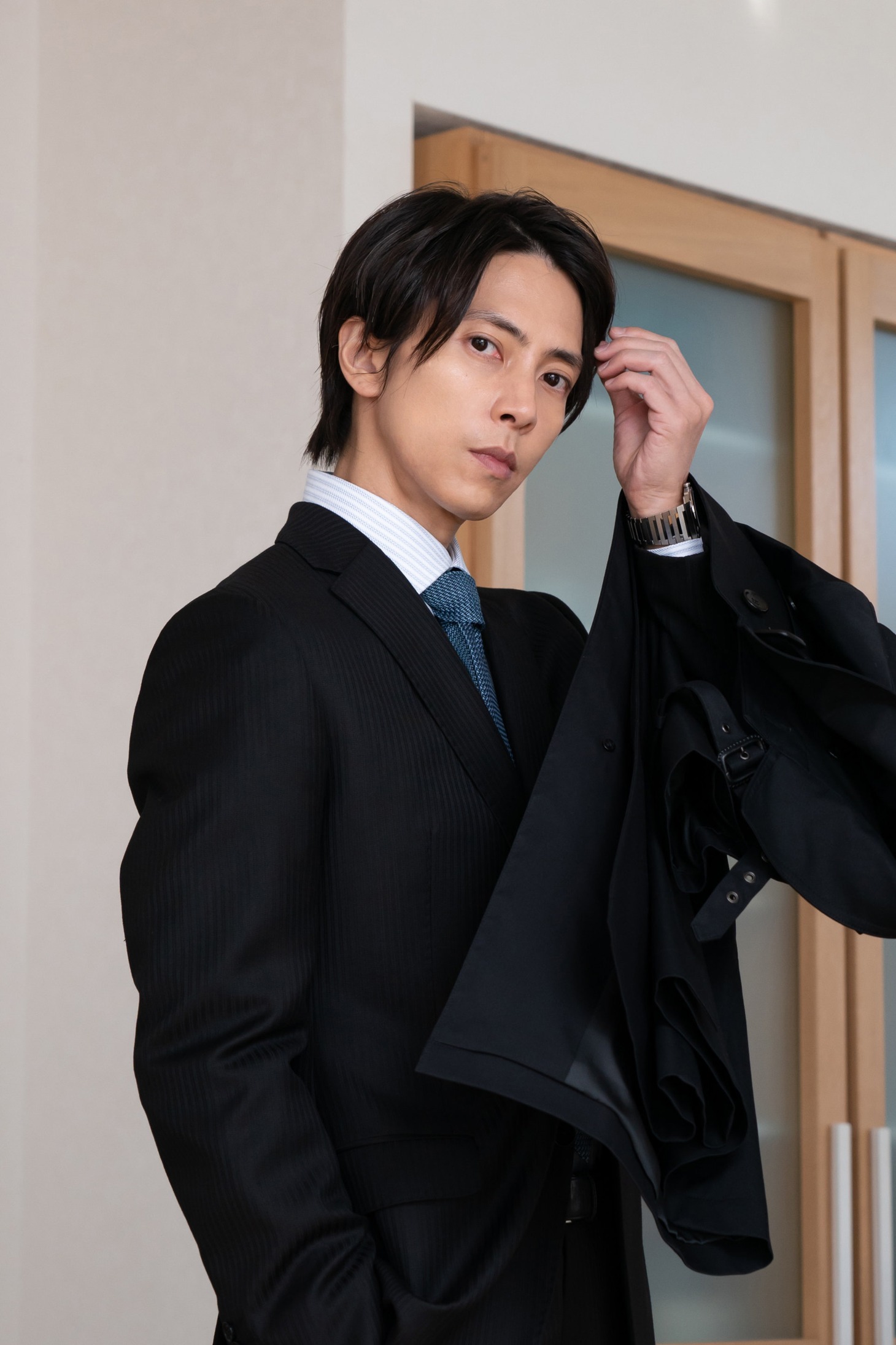 山下智久扮する永瀬財地役。