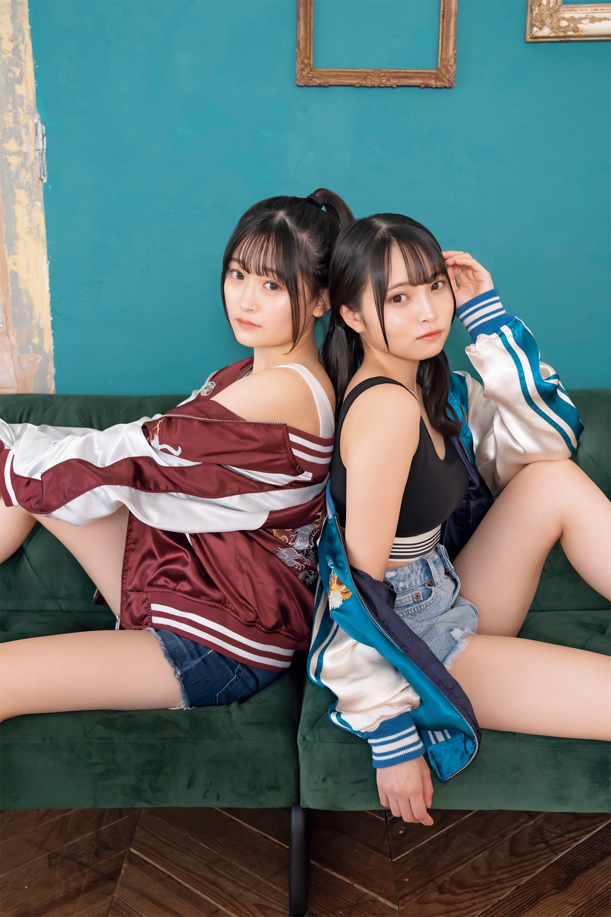 月刊少年チャンピオン12月号にHKT48の石橋颯と竹本くるみが初登場。