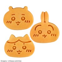 「こんがりきゃらマルチサンドメーカー ちいかわ」で焼いたミニケーキ。