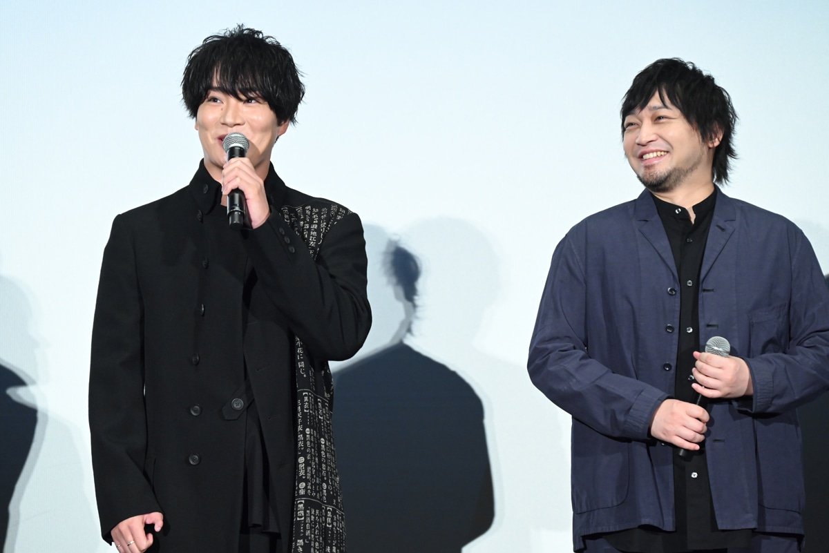 左から細谷佳正、中村悠一。