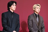 左から松下優也、有澤樟太郎。