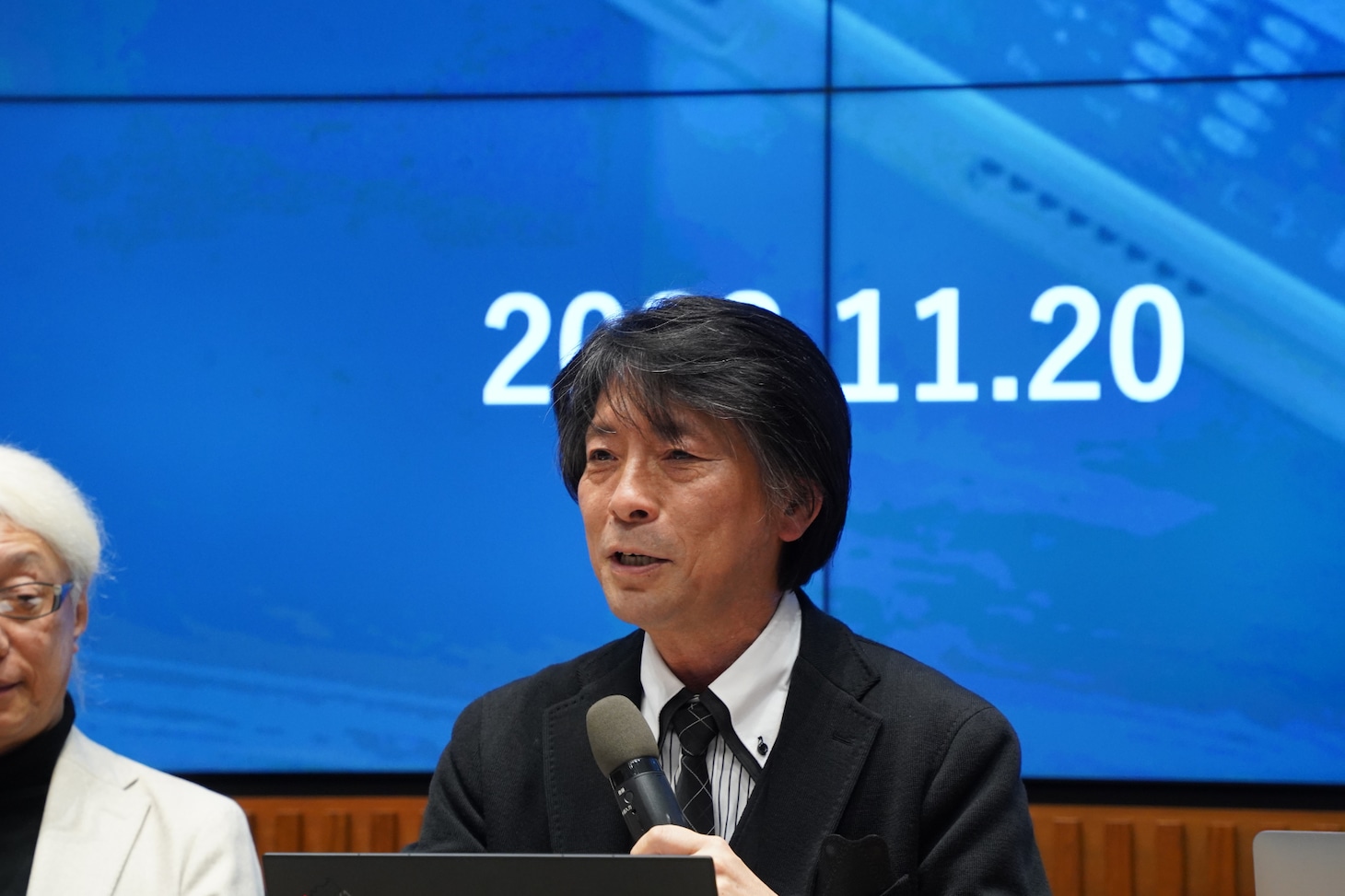 栗原聡氏