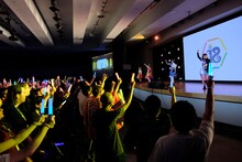 「Anime NYC」でのi☆Risのライブステージの様子。