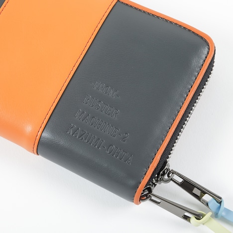 ガンバスターモデルの長財布。