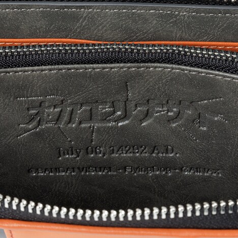 ガンバスターモデルの長財布。