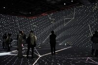 「イマーシブ体験『挑戦の光』」の様子。 (c)SHUEISHA (c)原泰久/集英社