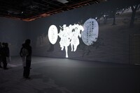 「イマーシブ体験『挑戦の光』」の様子。 (c)SHUEISHA (c)原泰久/集英社