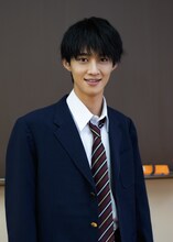 曽野舜太扮する利瀬竜尚。(c)「佐原先生と土岐くん」製作委員会・MBS