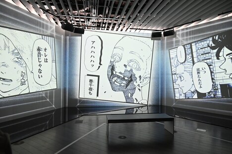 「卍天黒シアター」の様子。