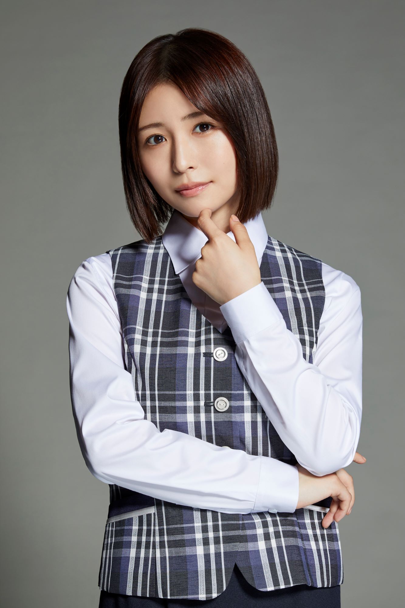 長濱ねる扮する川本響子。