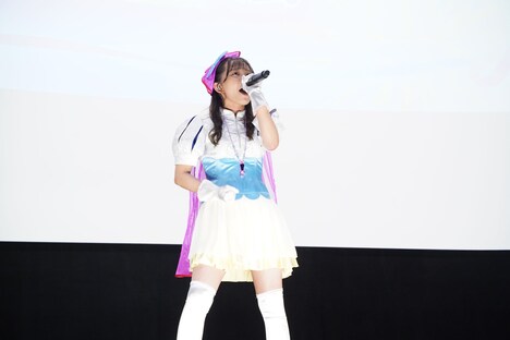 「All for one Forever」を歌う吉武千颯。