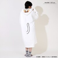 「ハイキュー!!もふもふ着る毛布 ケンマネコ」着用イメージ