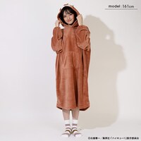 「ハイキュー!!もふもふ着る毛布 アカアシフクロウ」着用イメージ