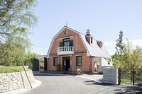 青春の丘の地球屋。