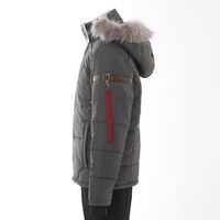 TVアニメ「ゴブリンスレイヤー」をモチーフにしたアウター。