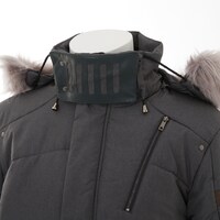 TVアニメ「ゴブリンスレイヤー」をモチーフにしたアウター。